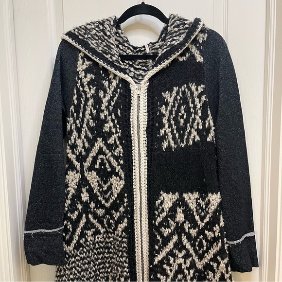 Free People Black White Moon Pattern Cardigan Hooded Sweater Coat Long Jacket M - Picture 2 of 8